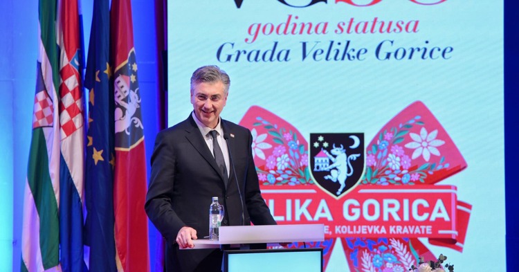 ['Velika Gorica', 'Andrej Plenković', 'razvoj grada', 'lokalna samouprava', 'investicije', 'projekti', 'demografski trendovi', 'besplatni vrtići', 'regionalni razvoj', 'novosti']