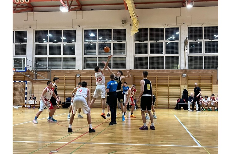 ['Hani Istanbuli', 'Pretkadeti', 'Prva liga']