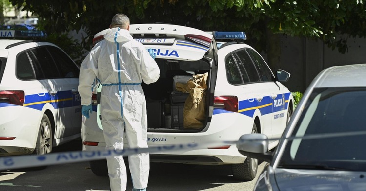 ['Velika Gorica', 'dvostruka tragedija', 'istraga policije', 'obdukcija Šalata', 'nasilna smrt', 'susjedske reakcije', 'Hrvatski zavod za socijalni rad', 'Županijsko državno odvjetništvo', 'dnevnik Nove TV']