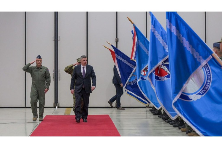 ['Dan HRZ-a', 'hrz', 'OSRH', 'piloti', 'promaknuća', 'rafale', 'sigurnosna politika', 'vojarna Pukovnik Marko Živković', 'zoran milanović']