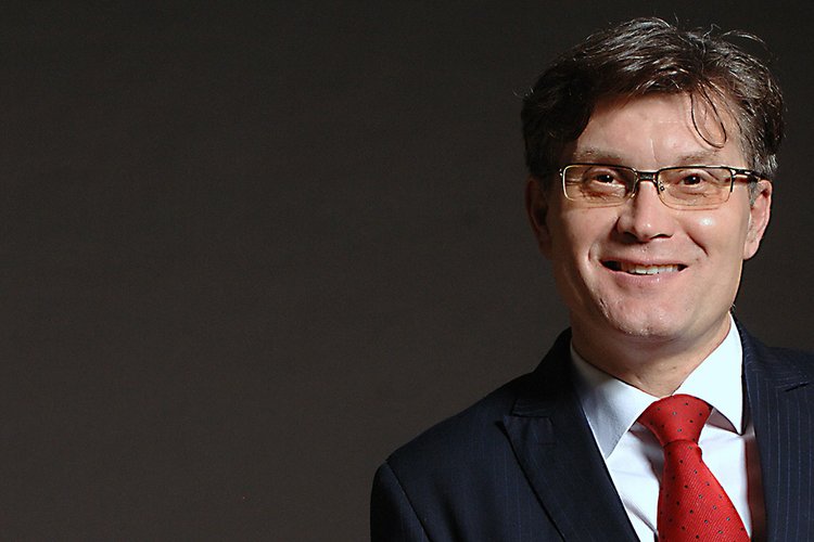 Alan Šembera - 18 odgovora